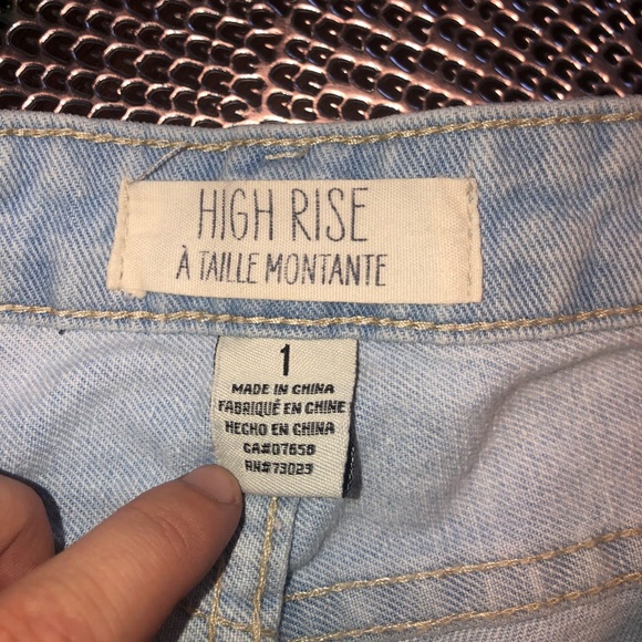 Garage Shorts - Picture 3 of 3